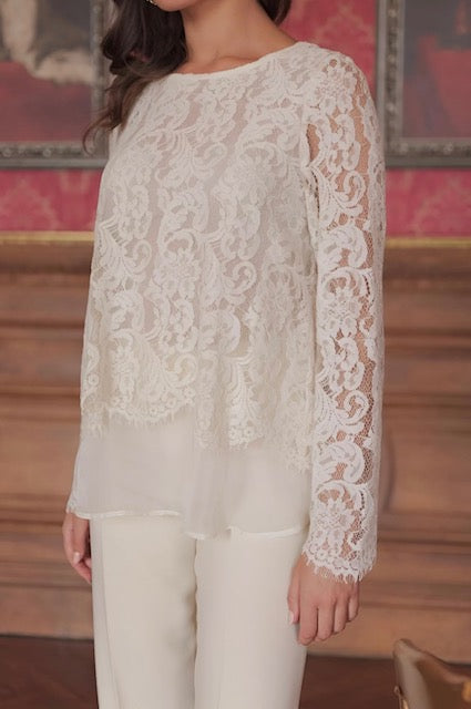 elegante-spitzenbluse-damen-creme-vorne.jpg