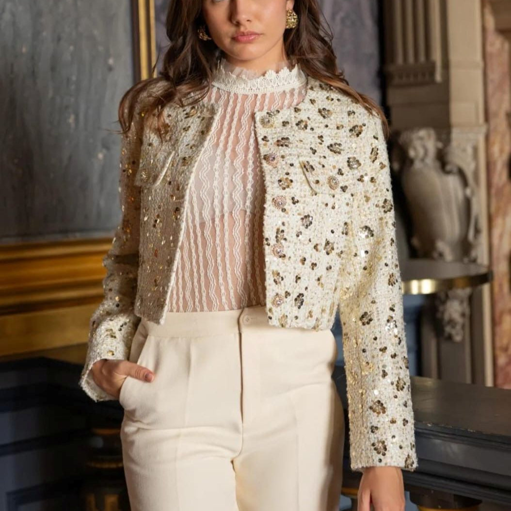 Damen Kurzblazer Creme aus Tweed mit Pailletten, festliches Outfit für Business und Abendmode – SILESSENZ